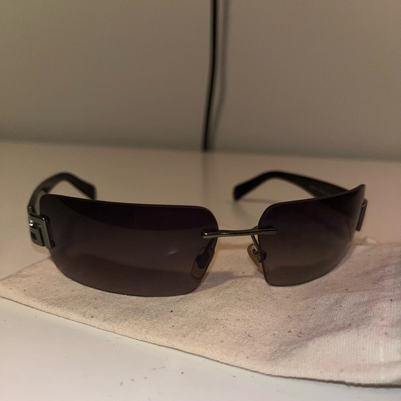 Versace sunglasses - Picture 3 of 4